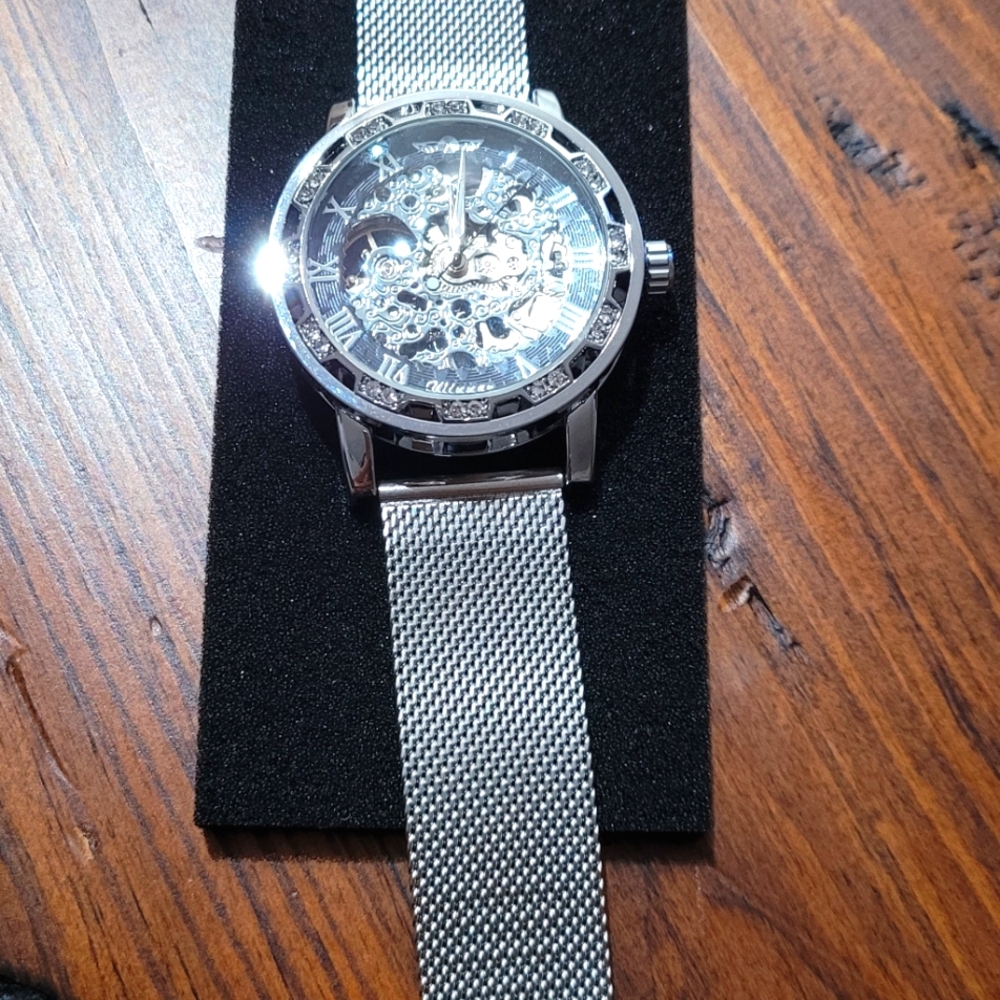 WINNER watch for man or woman